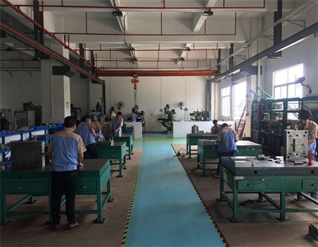 塑膠模具加工